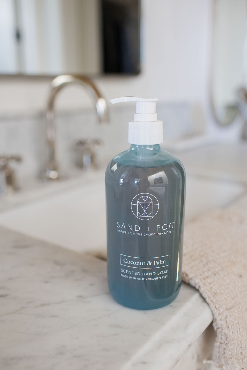 Elegant Coconut & Palm 15.7 oz Liquid Hand Soap