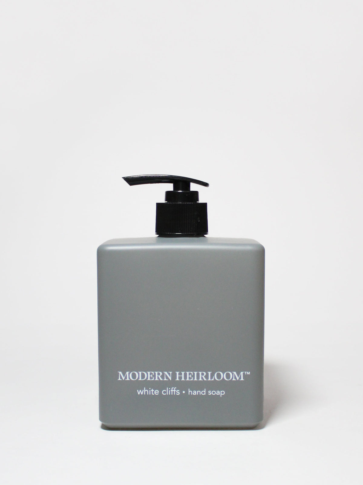 Elegant White Cliffs Modern Heirloom 16.9 oz Liquid Hand Soap