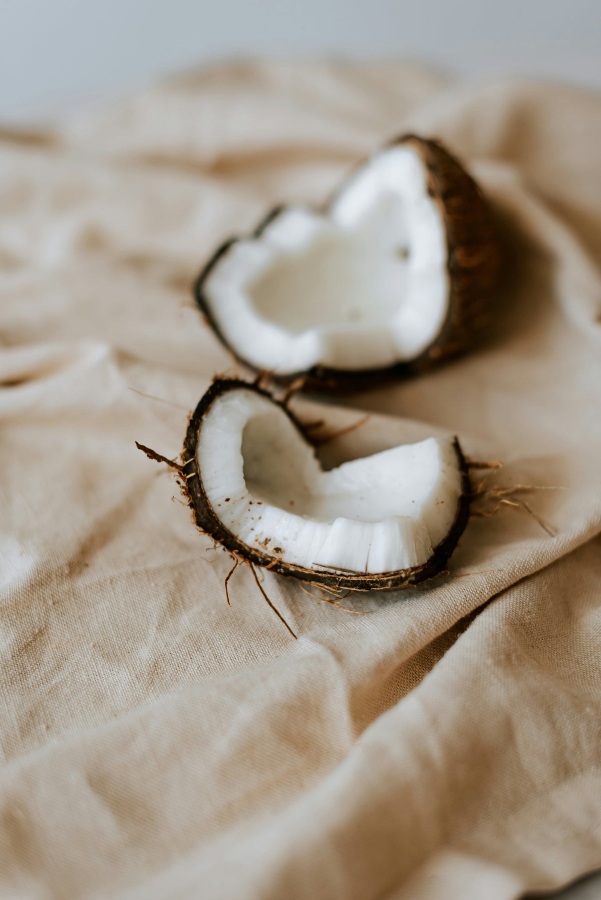 Elegant Coconut Crème 12.7 oz Body Scrub