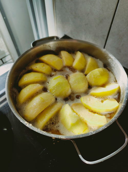 Aromatic Apple Cider 21 oz scented candle